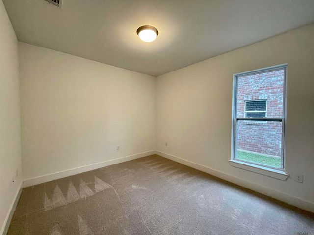 25279 Burlington Dr, Denham Springs, LA 70726