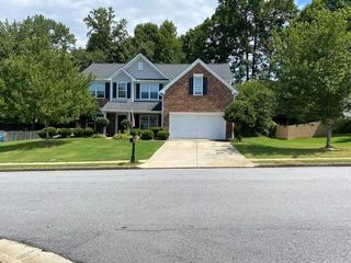 425 Beckenham Walk Drive, Dacula, GA 30019