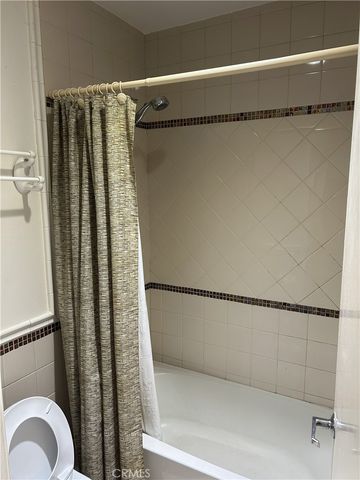 25761 Le Parc 5, Lake Forest, CA 92630