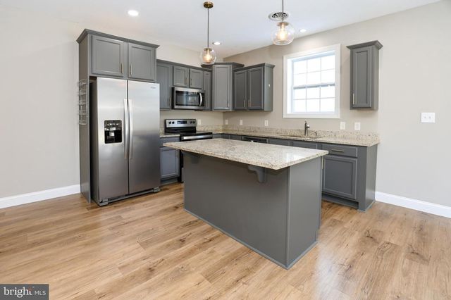 912 CAVALRY ST, Carlisle, PA 17013