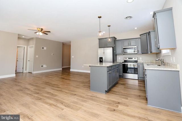 912 CAVALRY ST, Carlisle, PA 17013