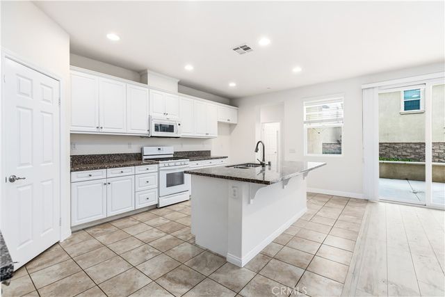 13044 Bramble, Eastvale, CA 92880