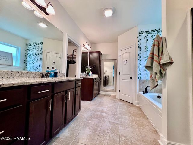 1935 Hebert's Pass, Lake Charles, LA 70607