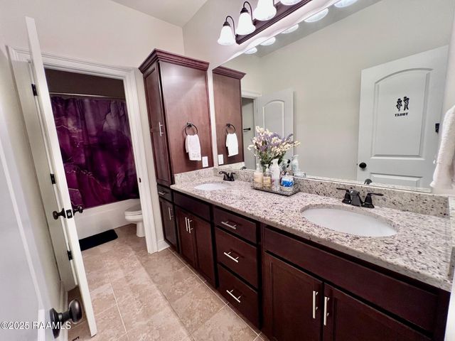 1935 Hebert's Pass, Lake Charles, LA 70607