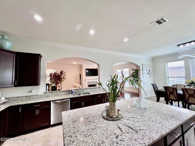 1935 Hebert's Pass, Lake Charles, LA 70607