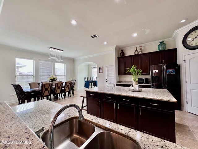 1935 Hebert's Pass, Lake Charles, LA 70607