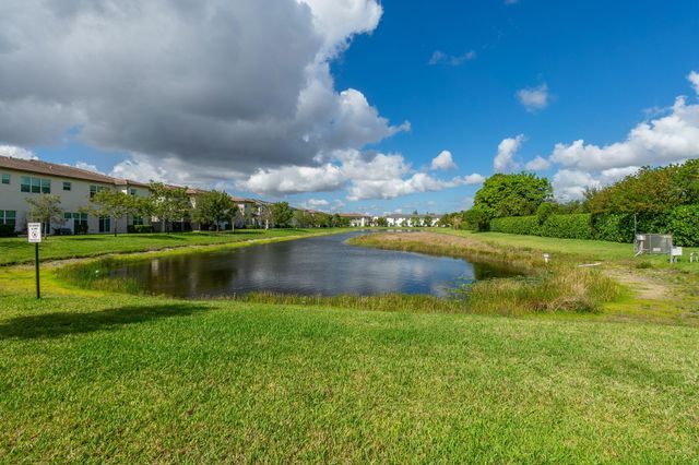 5002 Navali Drive, Lake Worth, FL 33467