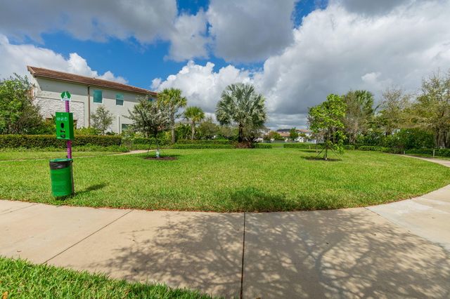 5002 Navali Drive, Lake Worth, FL 33467