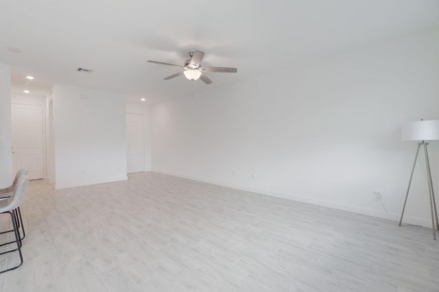 5002 Navali Drive, Lake Worth, FL 33467