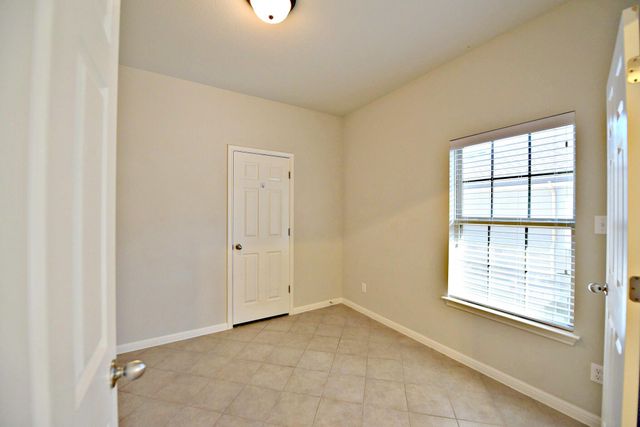 1900 Little Elm TRL 9, Cedar Park, TX 78613