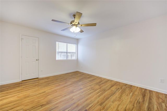 1920 Augusta Drive 5, Houston, TX 77057