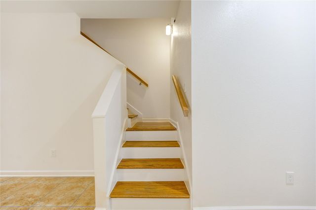 1920 Augusta Drive 5, Houston, TX 77057
