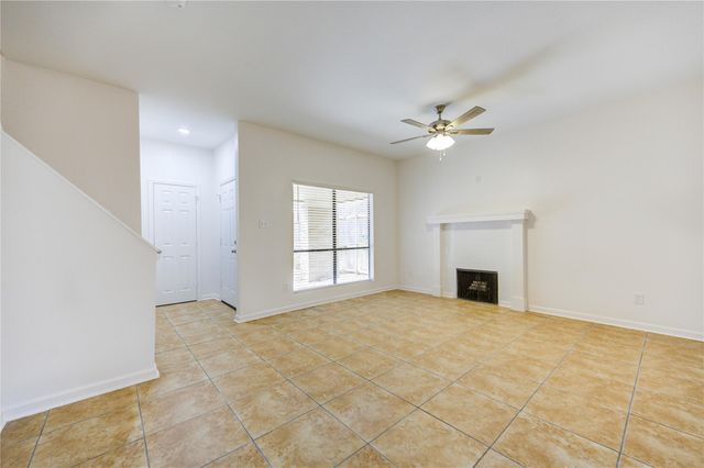 1920 Augusta Drive 5, Houston, TX 77057