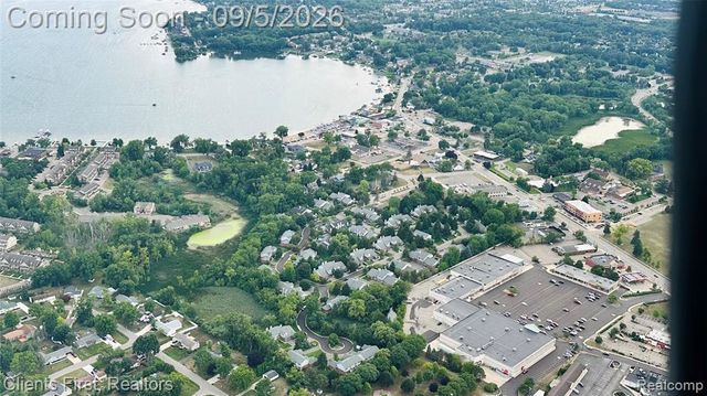 597 Winwood Circle, Walled Lake, MI 48390