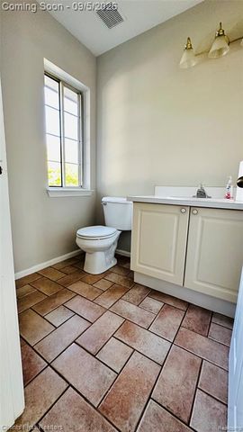 597 Winwood Circle, Walled Lake, MI 48390