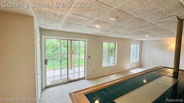 597 Winwood Circle, Walled Lake, MI 48390