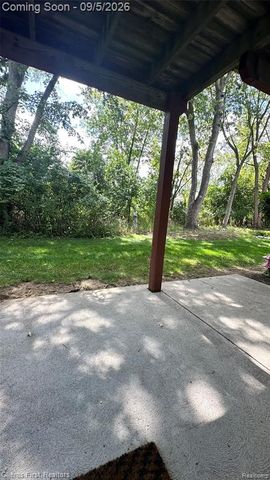 597 Winwood Circle, Walled Lake, MI 48390