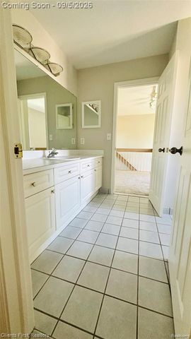 597 Winwood Circle, Walled Lake, MI 48390