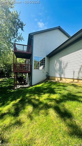 597 Winwood Circle, Walled Lake, MI 48390