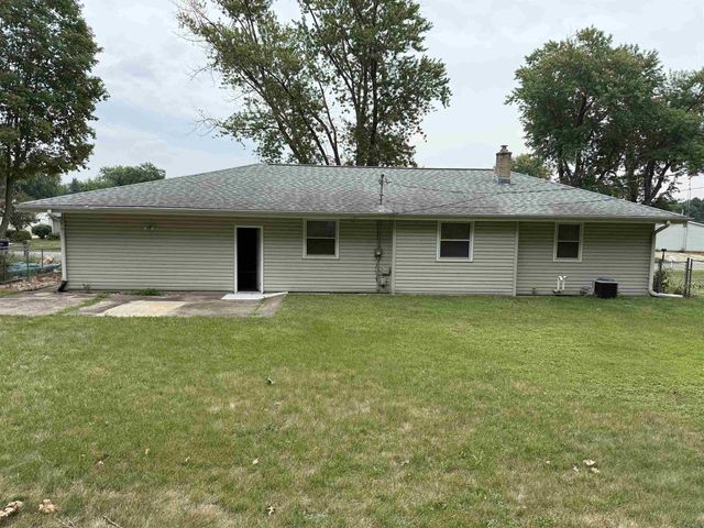 1117 N Grant Avenue, Janesville, WI 53548