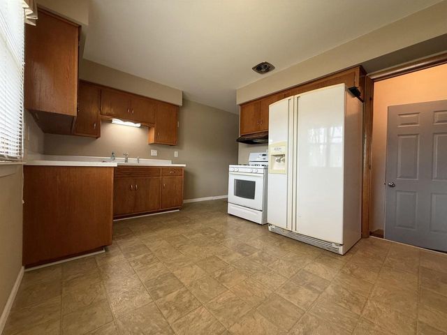 1117 N Grant Avenue, Janesville, WI 53548