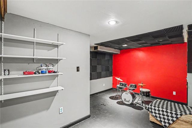 10409 E 79th Terrace, Raytown, MO 64138