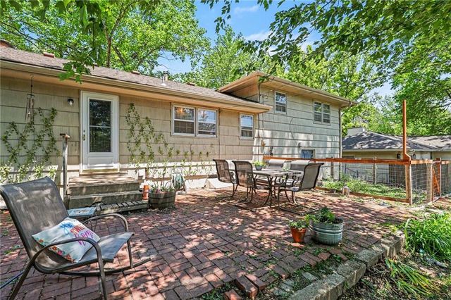 10409 E 79th Terrace, Raytown, MO 64138