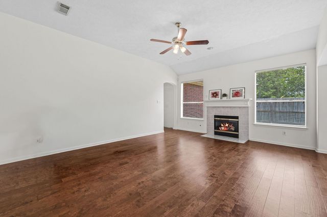 1914 Eastwood Lake Court, Kingwood, TX 77339