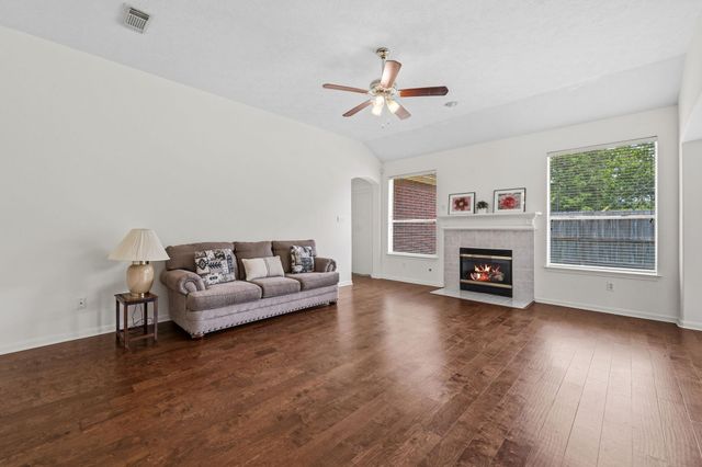 1914 Eastwood Lake Court, Kingwood, TX 77339