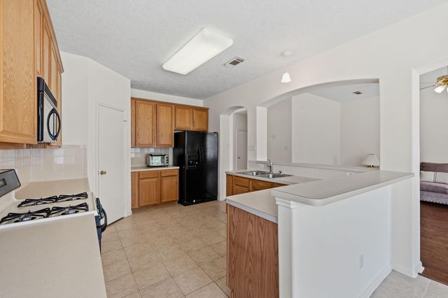 1914 Eastwood Lake Court, Kingwood, TX 77339