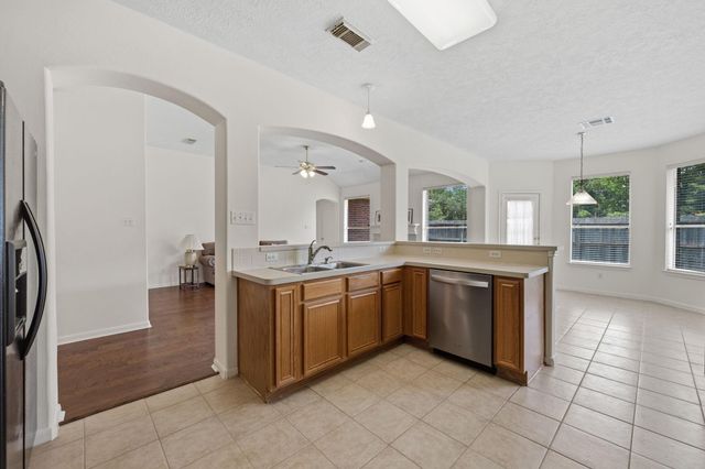 1914 Eastwood Lake Court, Kingwood, TX 77339