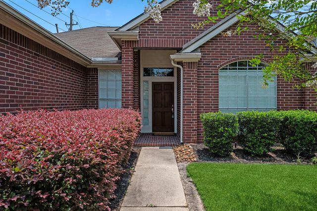 1914 Eastwood Lake Court, Kingwood, TX 77339