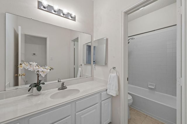 1914 Eastwood Lake Court, Kingwood, TX 77339