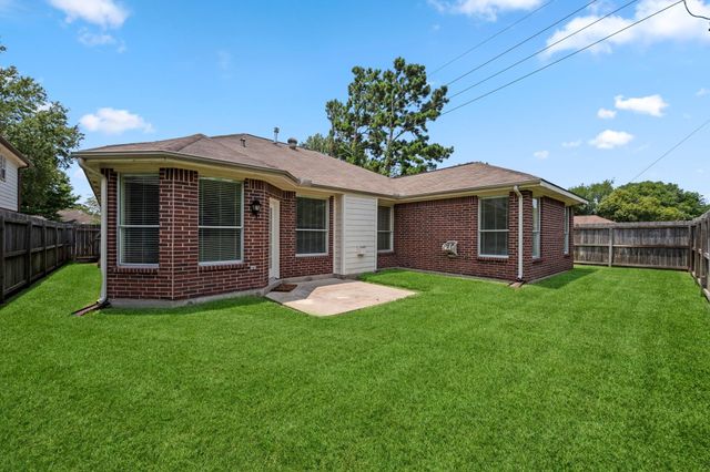1914 Eastwood Lake Court, Kingwood, TX 77339