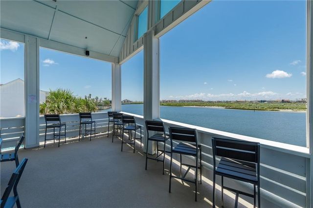 15133 Kokomo Dr, Corpus Christi, TX 78418