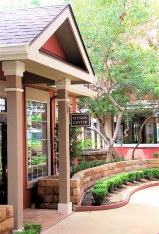2400 Mccue Road 450, Houston, TX 77056