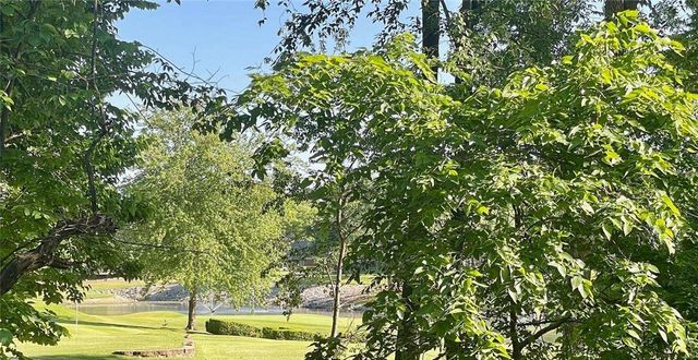 2819 N Prince William Drive, Fayetteville, AR 72703