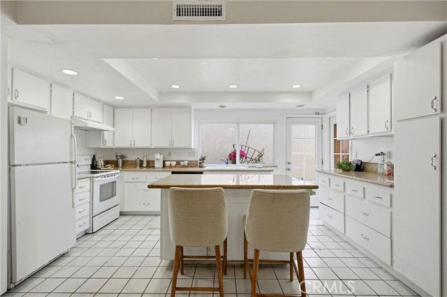 7055 Island Village Drive, Long Beach, CA 90803