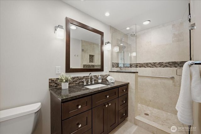 19310 37th Avenue NE, Lake Forest Park, WA 98155