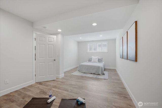 19310 37th Avenue NE, Lake Forest Park, WA 98155