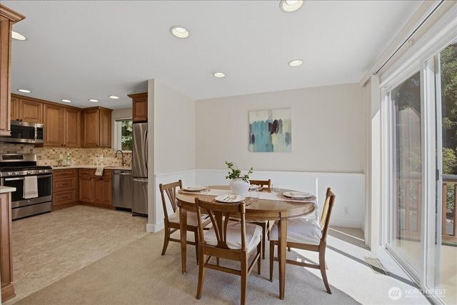 19310 37th Avenue NE, Lake Forest Park, WA 98155