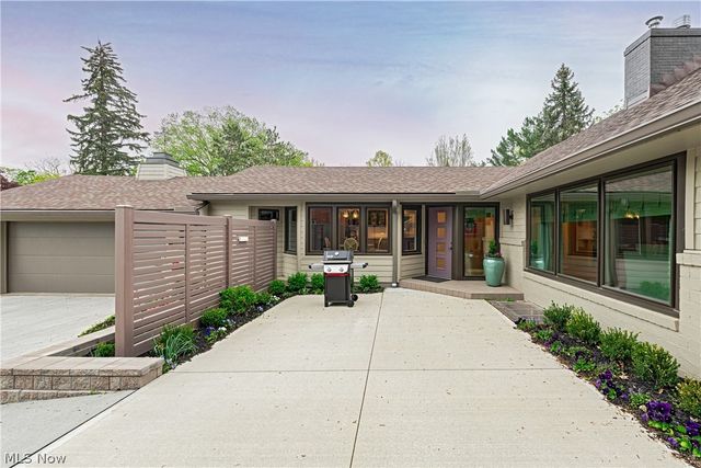 3300 Green Road, Beachwood, OH 44122