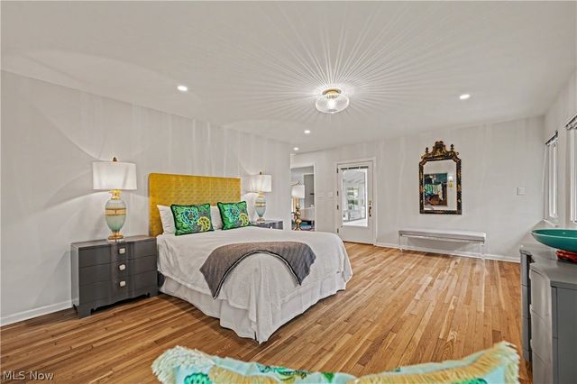 3300 Green Road, Beachwood, OH 44122