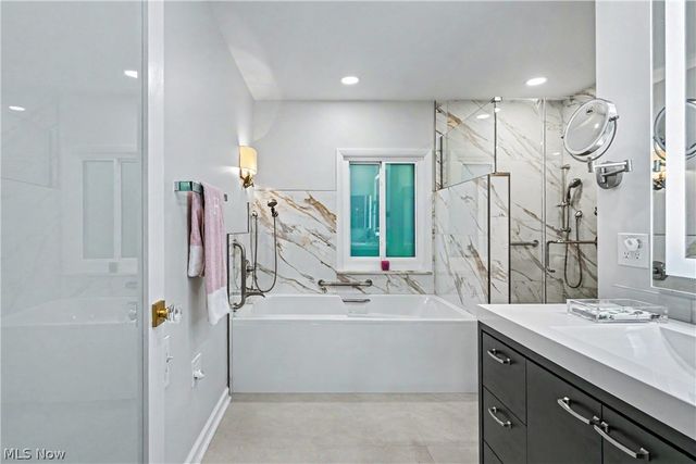 3300 Green Road, Beachwood, OH 44122