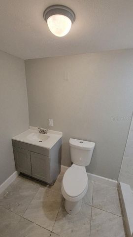 4715 W WALLCRAFT AVENUE, Tampa, FL 33611