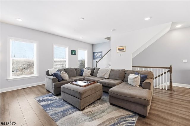 905 Abbe Rd, Little Falls Twp., NJ 07424