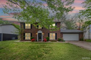 202 Debra Drive, Fairview Heights, IL 62208