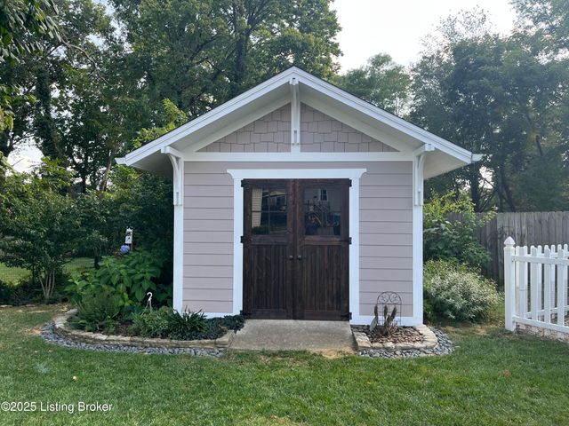 11610 Wetherby Ave, Louisville, KY 40243