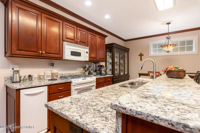 11610 Wetherby Ave, Louisville, KY 40243