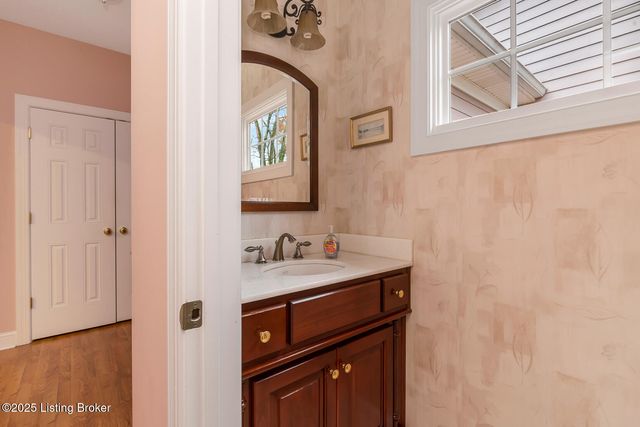 11610 Wetherby Ave, Louisville, KY 40243